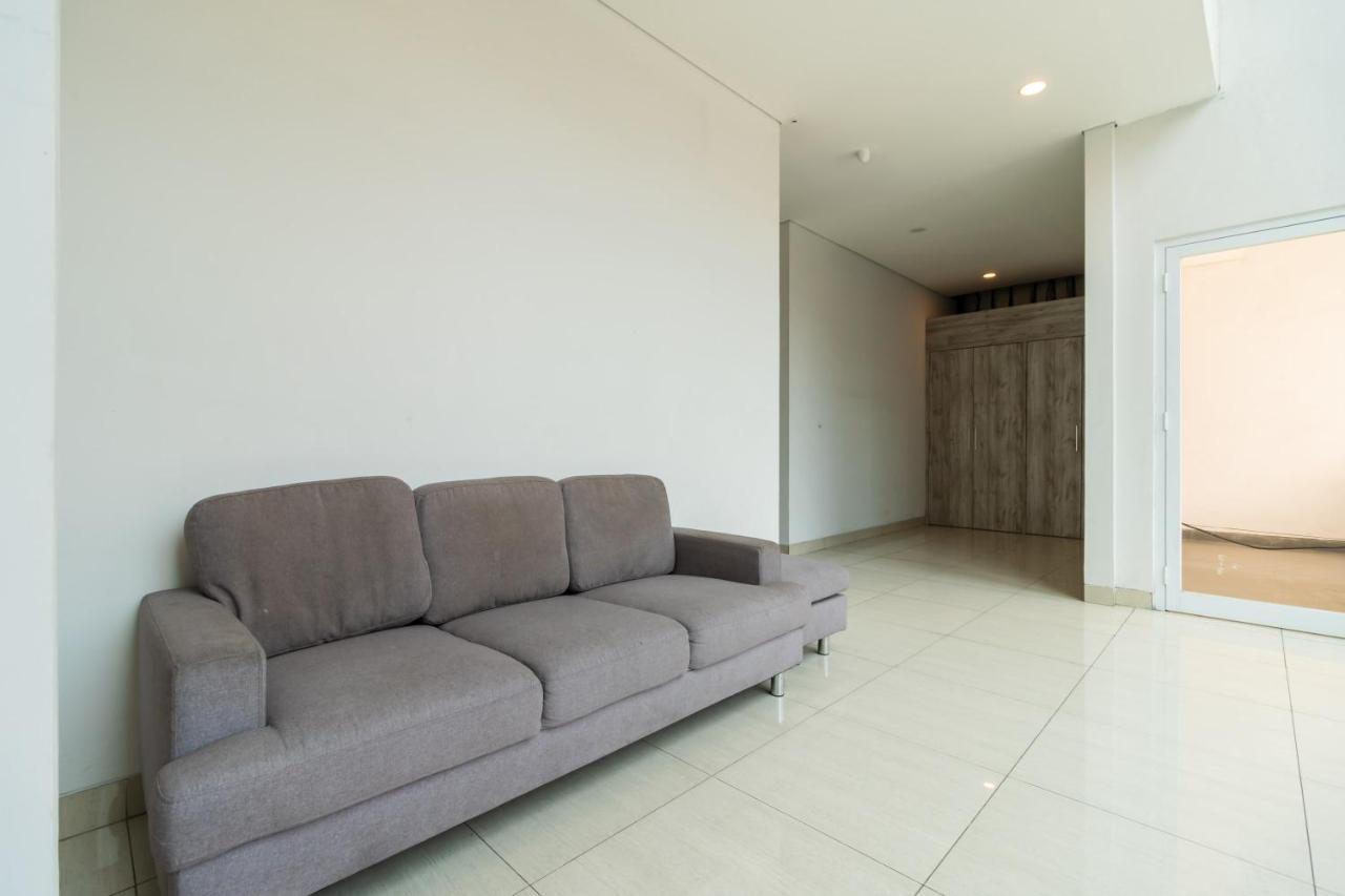 Urbanview Hotel Casa Kota Mangga Besar Jakarta Eksteriør bilde